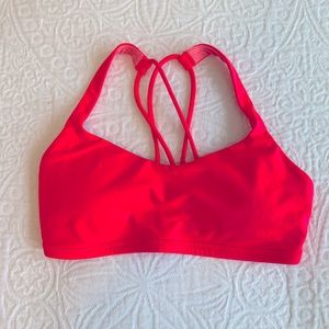 Lululemon free to be bra size 4 razzle pink